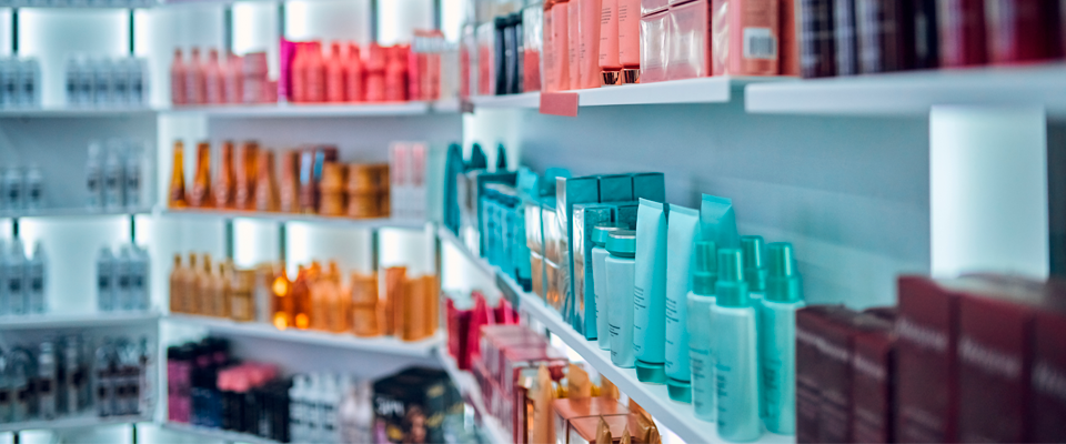 A welcome banner for UsaProHair.com
