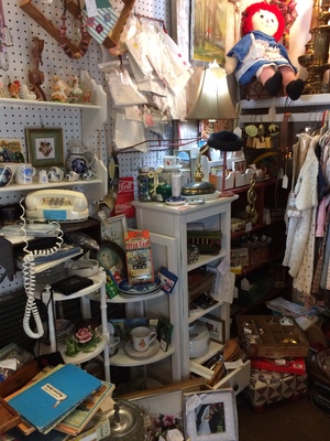 A welcome banner for Julie's store