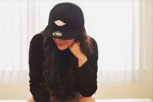 A welcome banner for headkicks