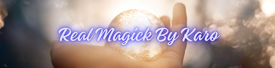 A welcome banner for Karolina's store